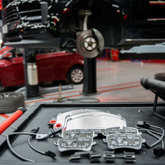 Brake pads replacement in Mussafah