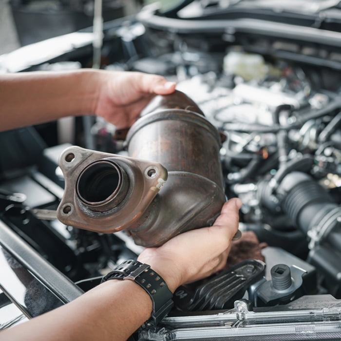 Why Catalytic Converter Cleaning Is Best Left to Professionals like Al Zaabi